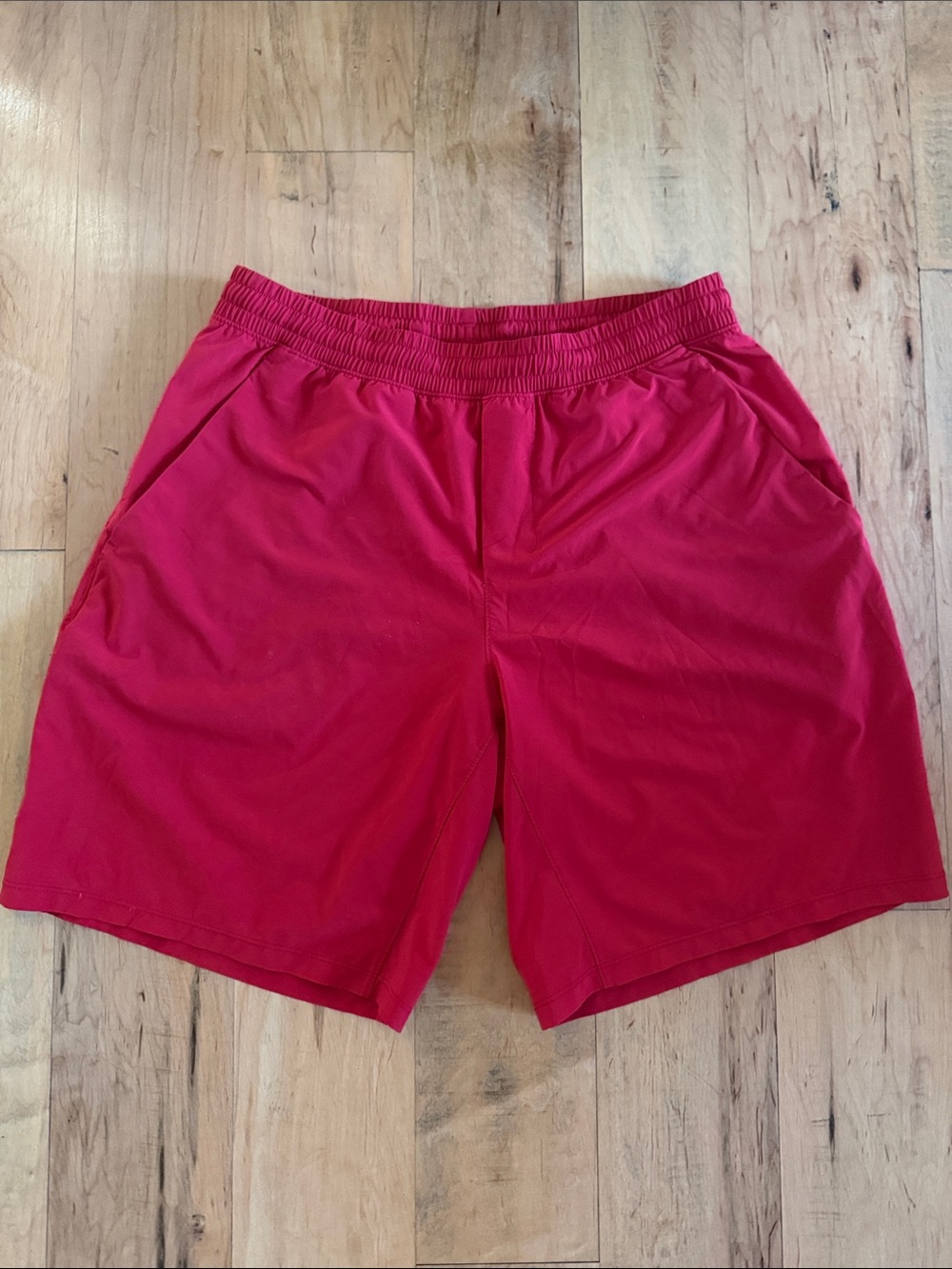 lululemon athletica Men's Crimson Athletic Shorts